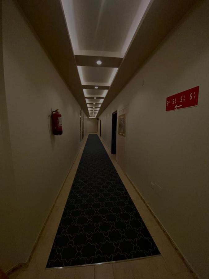 فندق ادوماتو Adomato Hotel Dawmat al-Jandal Экстерьер фото